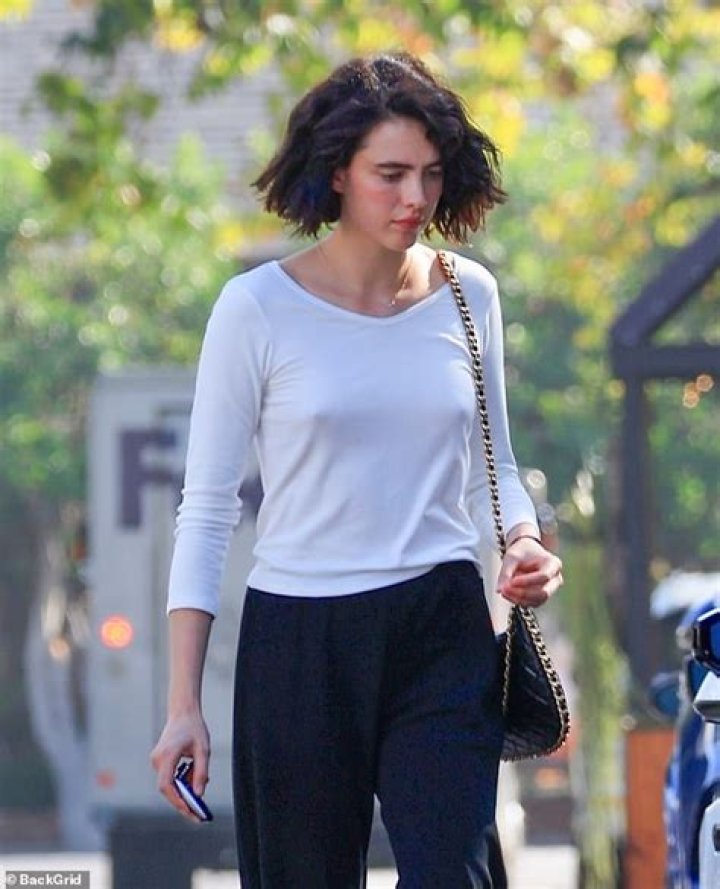 Margaret Qualley Body Measurements Height Weight Bra Size Facts